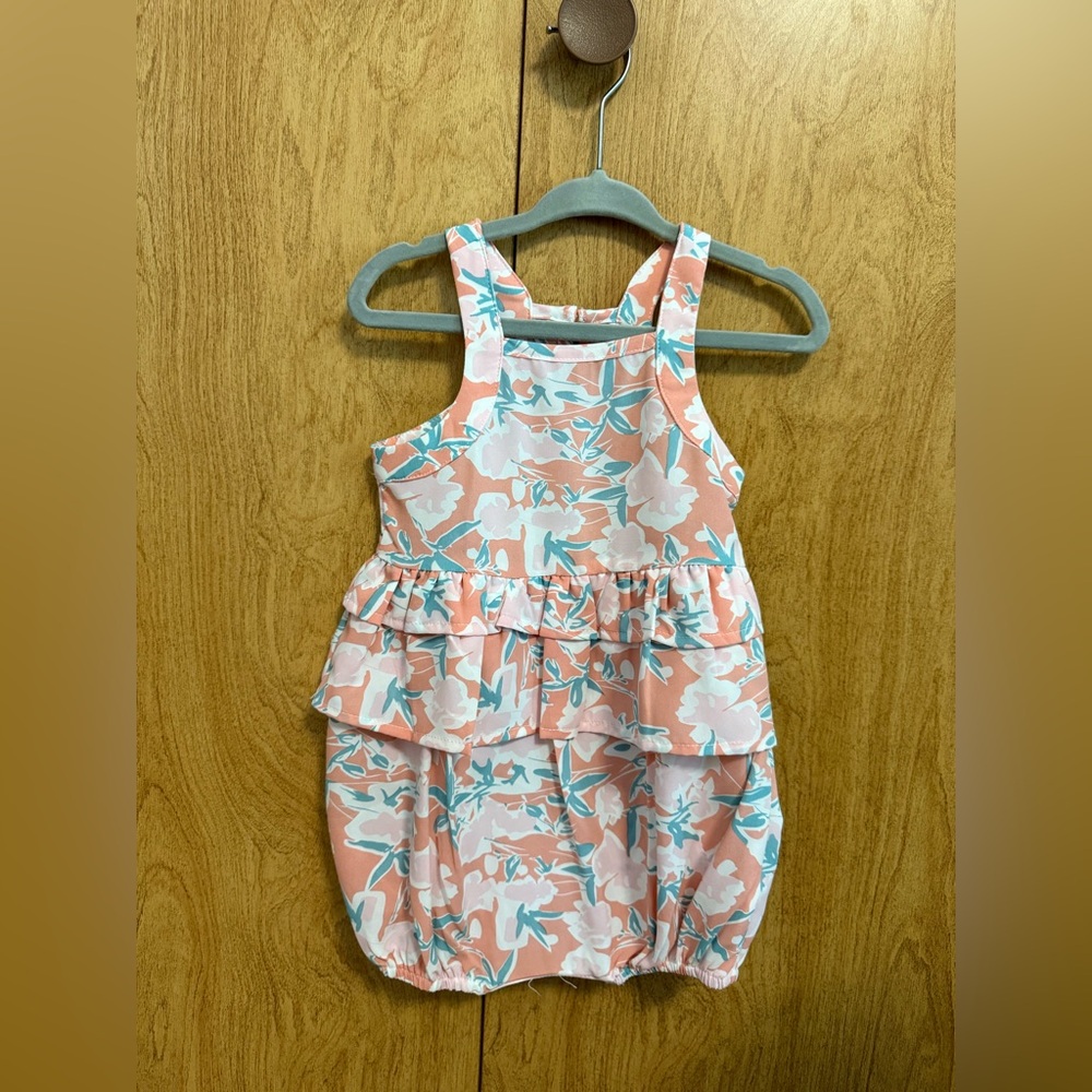 NWT Mabel + Honey Floral Romper